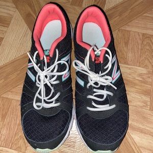 Women’s New Balance sneakers size 9